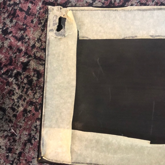 Wine Label Wall Rack - 6 Iron Hooks - Picture 8 of 9